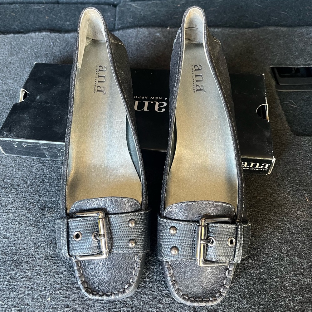 Women’s size 10 black slip on shoes